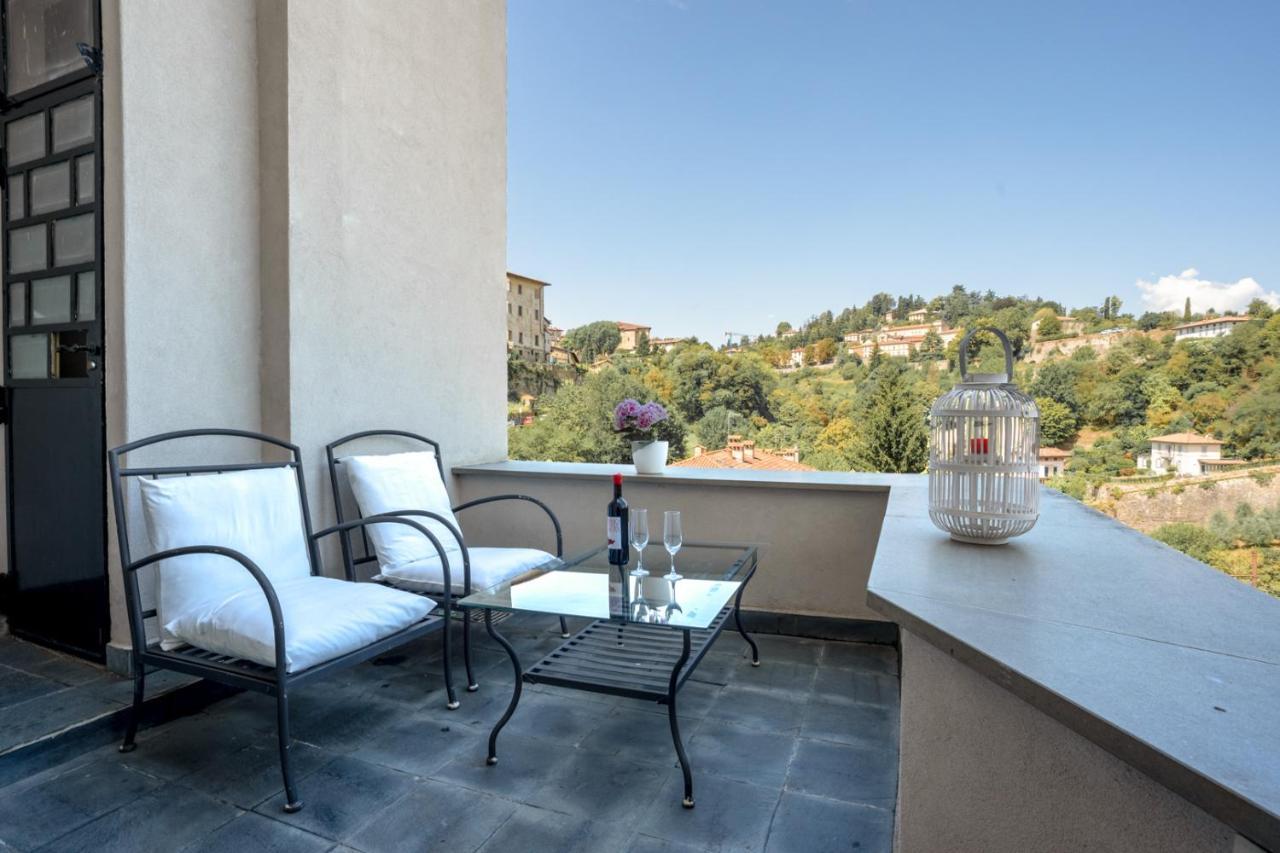 Апартаменты Sweet Balcony Charme&Relax Бергамо Экстерьер фото